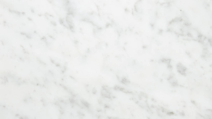 Bianco Carrara C Kiillotettu ja hiottu